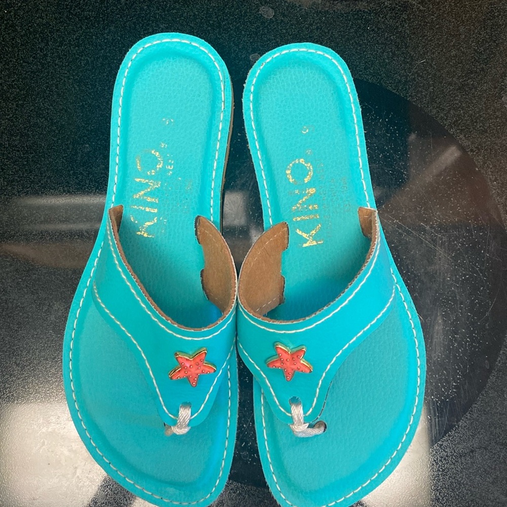 Kino Sandals